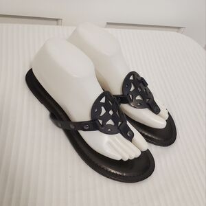 Pierre Dumas T-Strap Sandals Black Size 8.5, casual